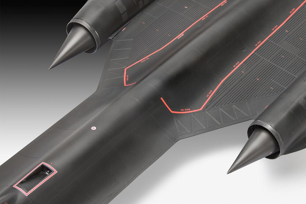 Lockheed SR-71B Blackbird