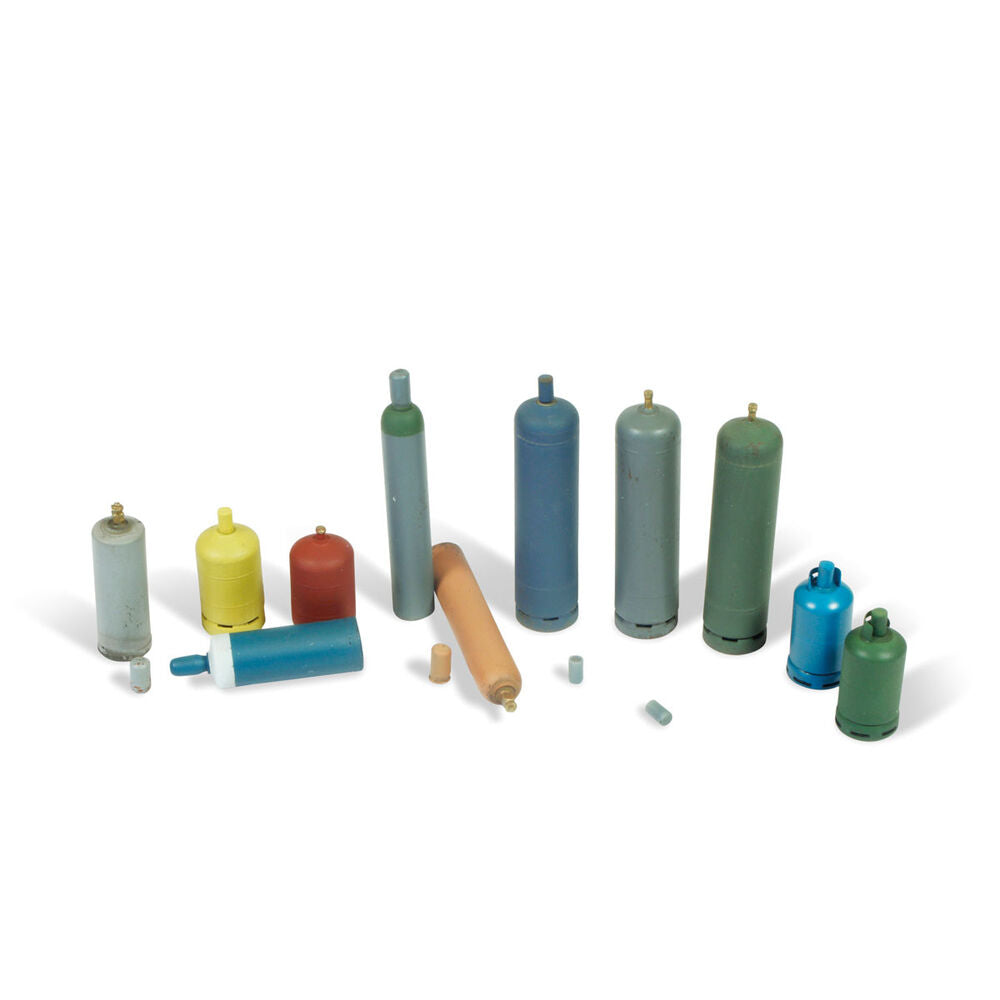Vallejo Scenics: Modern Gas Bottles