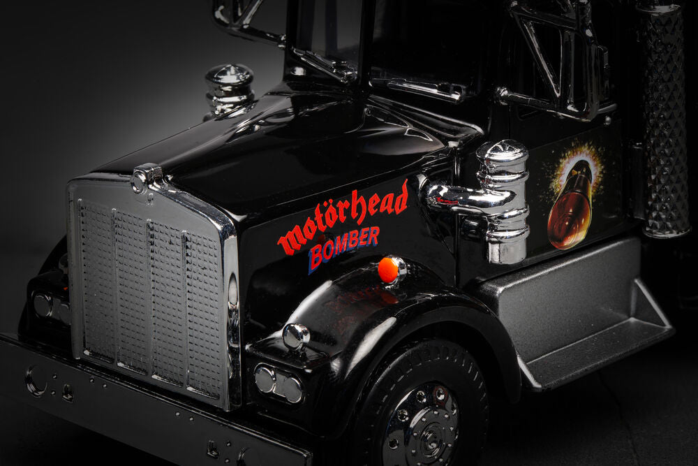 Heavy Metal Trucks - Motorhead, Bomber