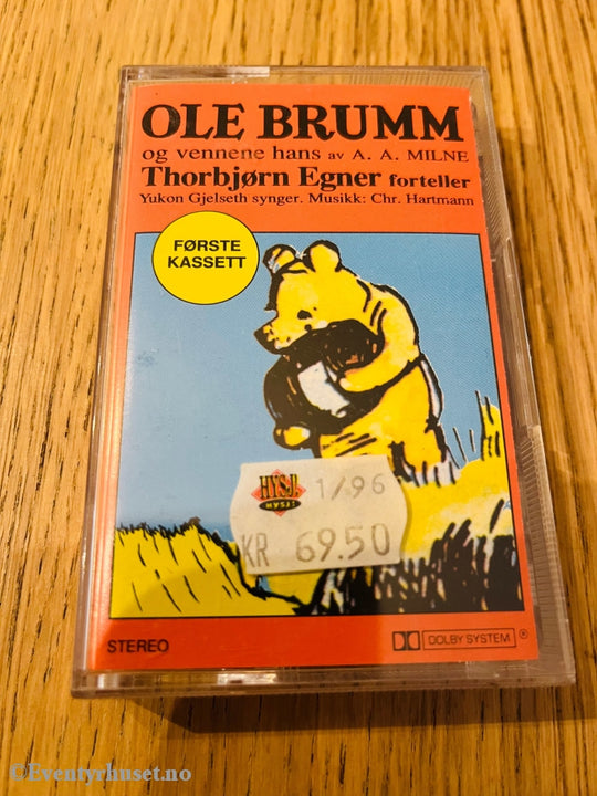 A. Milne. 1976. Ole Brumm Og Vennene Hans. Thorbjørn Egner Forteller. Første Kassett. Kassettbok