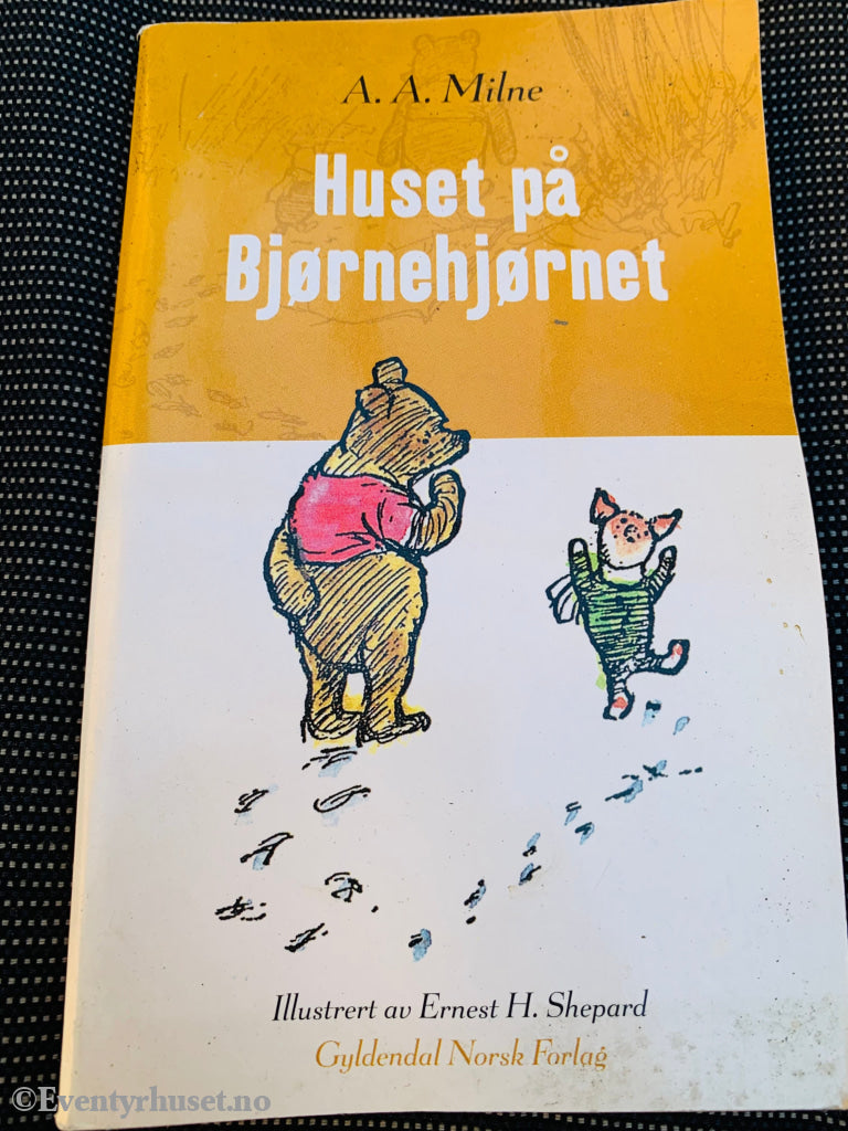 A. Milne. Huset På Bjørnehjørnet (Ole Brumm). Fortelling