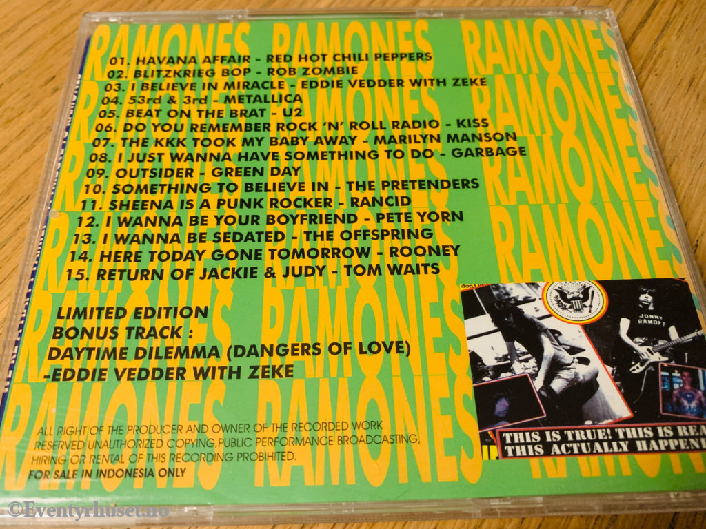 A Tribute to Ramones. CD.