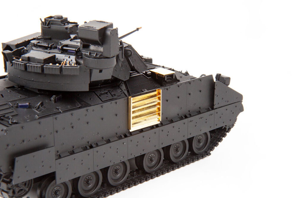 M2 Bradley  MAGIC FACTORY