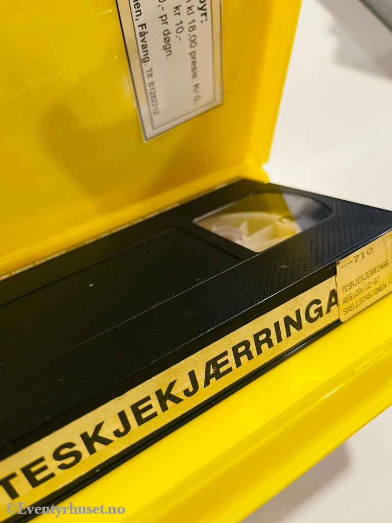 Alf Prøysen´s Teskjekjerringa 2. 1983. Vhs Big Box. Box