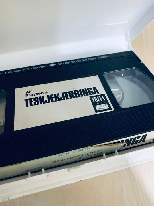 Alf Prøysens Teskjekjerringa. 1983. Vhs Big Box.