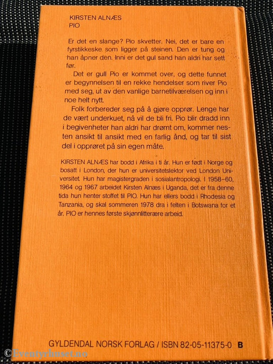 Alle Vi - Bøkene: Kirsten Alnæs. 1978. Pio. Fortelling