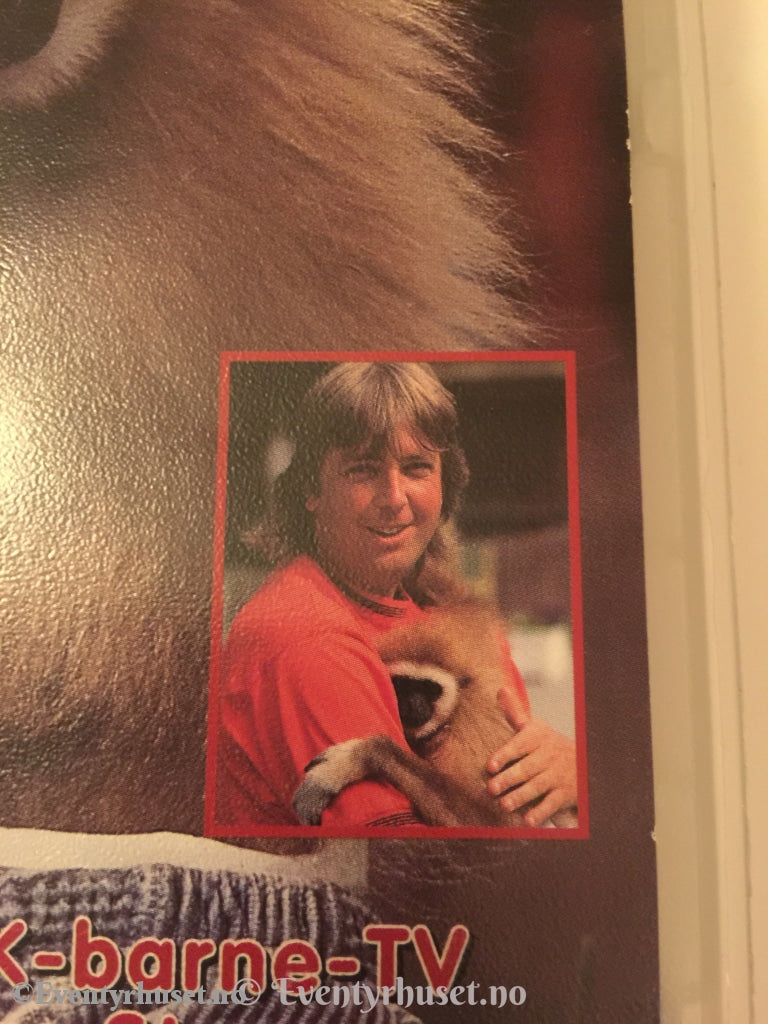 Amadeus. Kjent Fra Nrk Barne-Tv. Fortalt Av Tore Strømøy. 1997. Vhs. Vhs