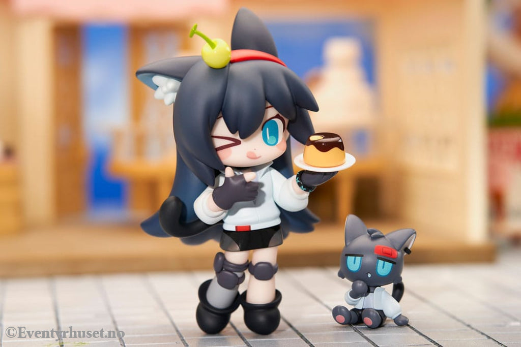 Arknights PVC Statue Dessert Time Series Q-figure Blaze 11 cm Manga & Anime