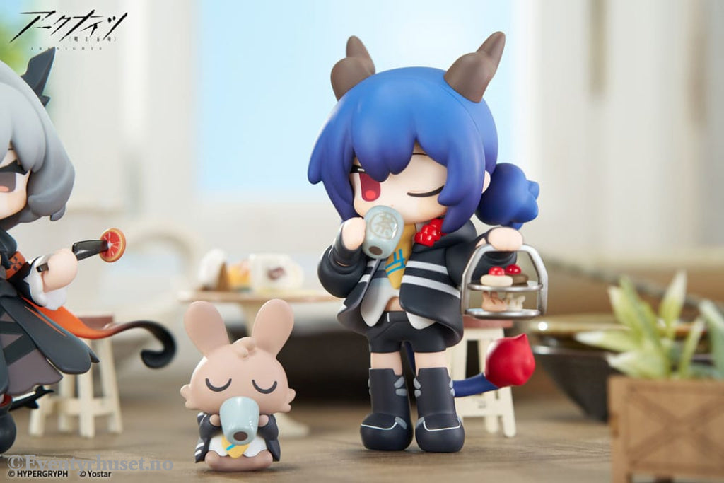 Arknights Would You Like A Dessert? Mini Series PVC Statue Ch’en 11 cm Manga & Anime