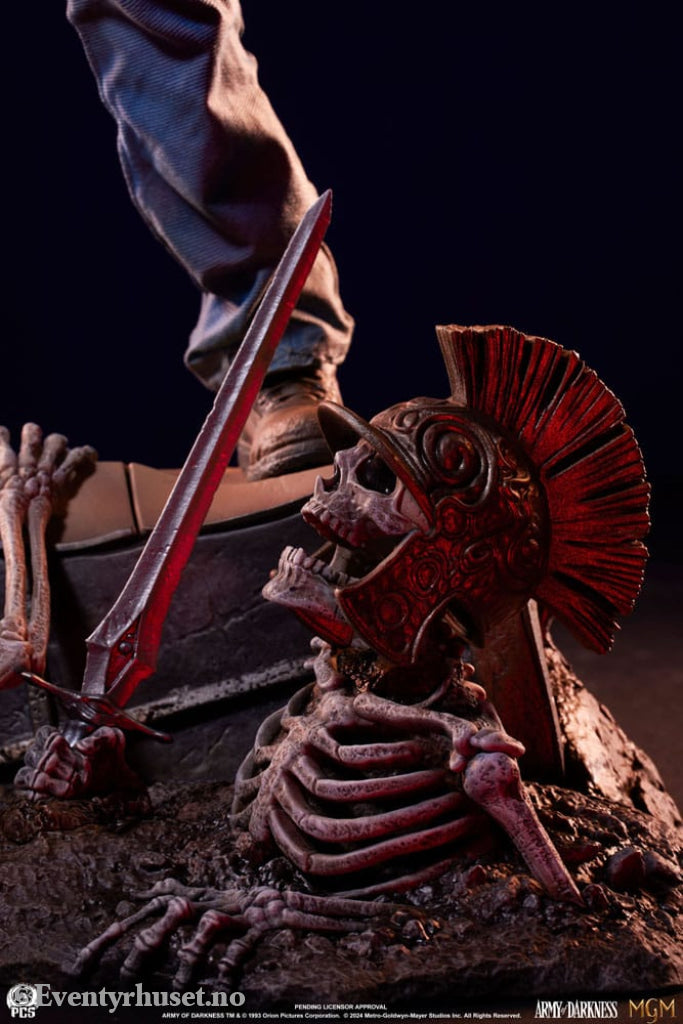Army of Darkness Premier Series Statue 1/4 Ash 53 cm Collectibles
