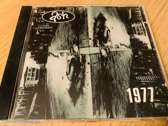 Ash. 1977. CD.