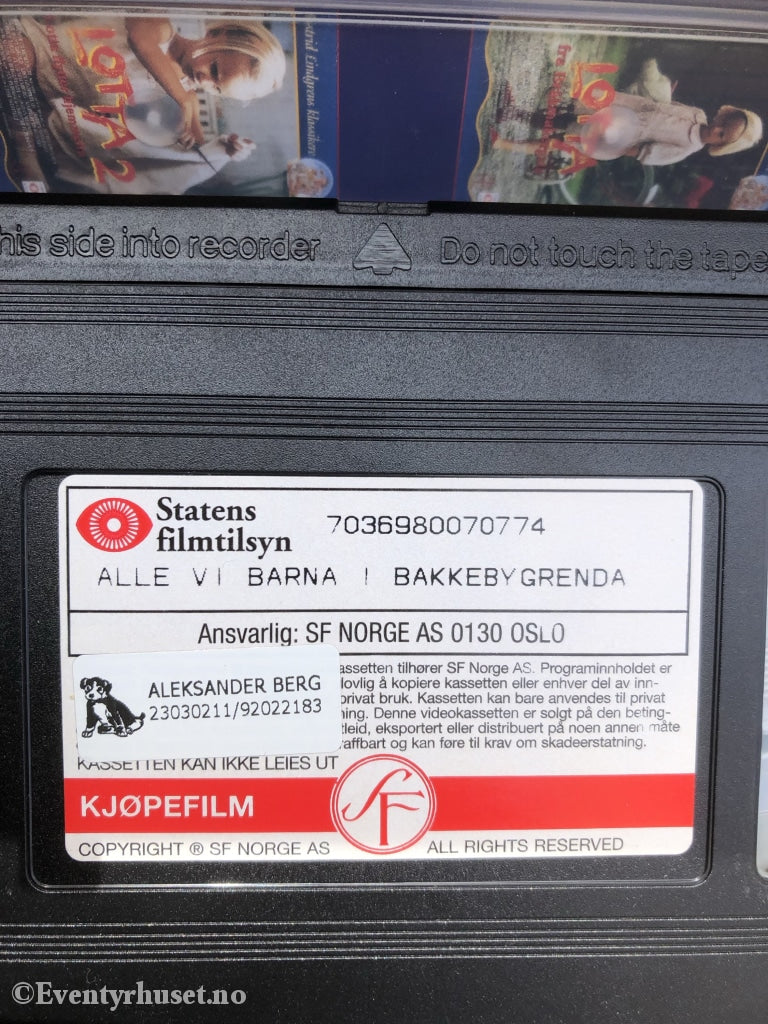 Astrid Lindgren. 1986. Alle Vi Barna I Bakkebygrenda. Vhs. Vhs