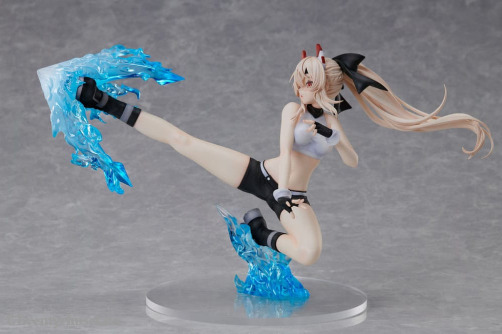 Azur Lane PVC Statue 1/7 Ayanami Dynamic Kick! 15 cm Manga & Anime