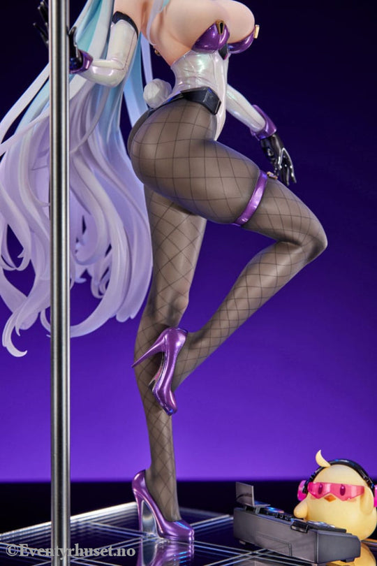 Azur Lane PVC Statue 1/7 Kearsarge All-Night Charge Ver. 30 cm Manga & Anime