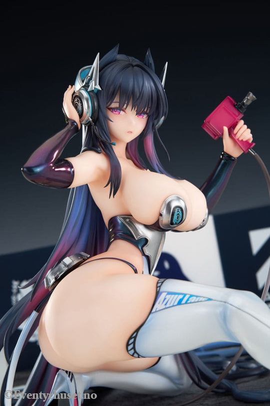 Azur Lane PVC Statue 1/7 Strasbourg Faerie of the Race Circuit Ver. 16 cm Manga & Anime