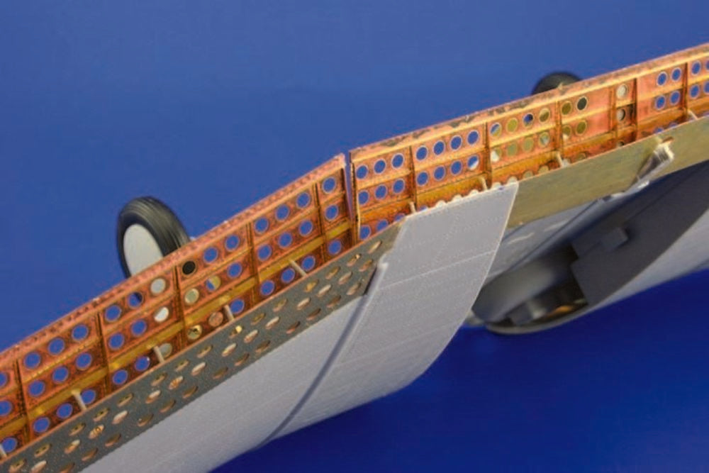 SBD Dauntless landing flaps für Trumpeter Bausatz