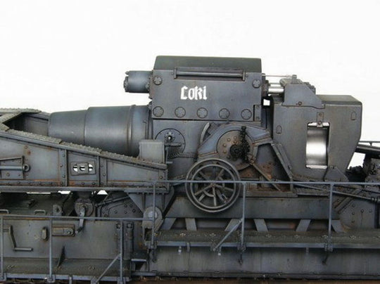 Mörser Karl Gerät 040/041 auf Eisenbahn-Transport-Trailer