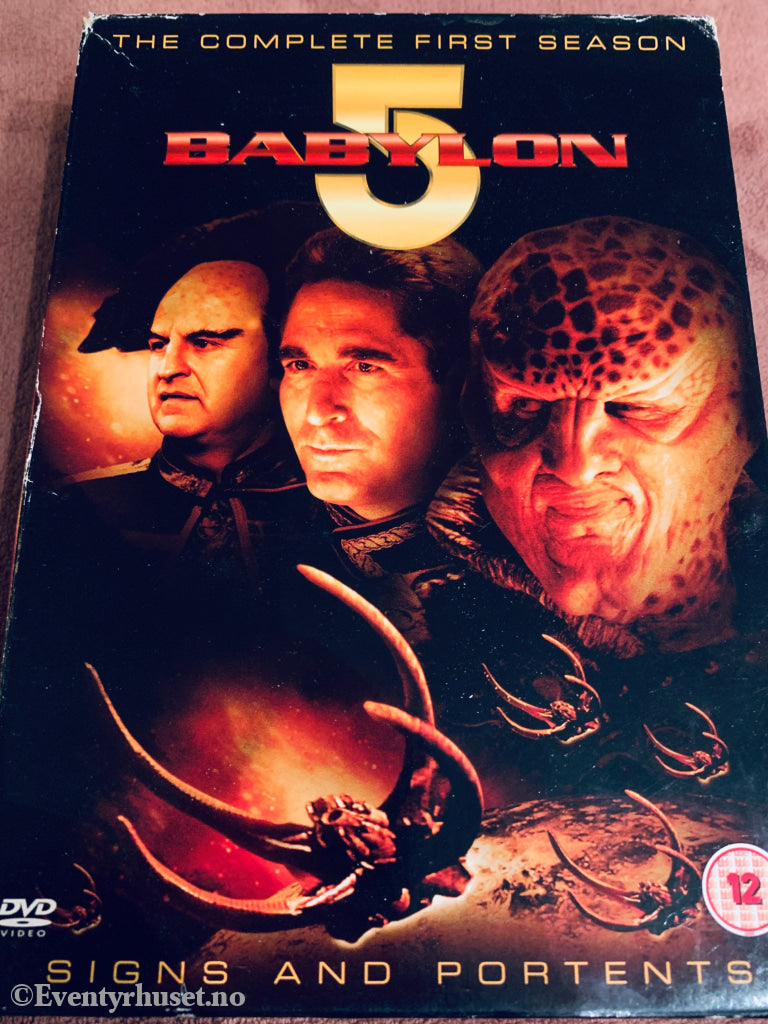 Babylon 5: The Complete First Season (1994). DVD samleboks.