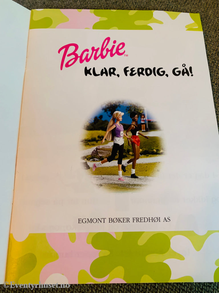 Barbie Klar Ferdig Gå. Klistremerkealbum (Brukt).