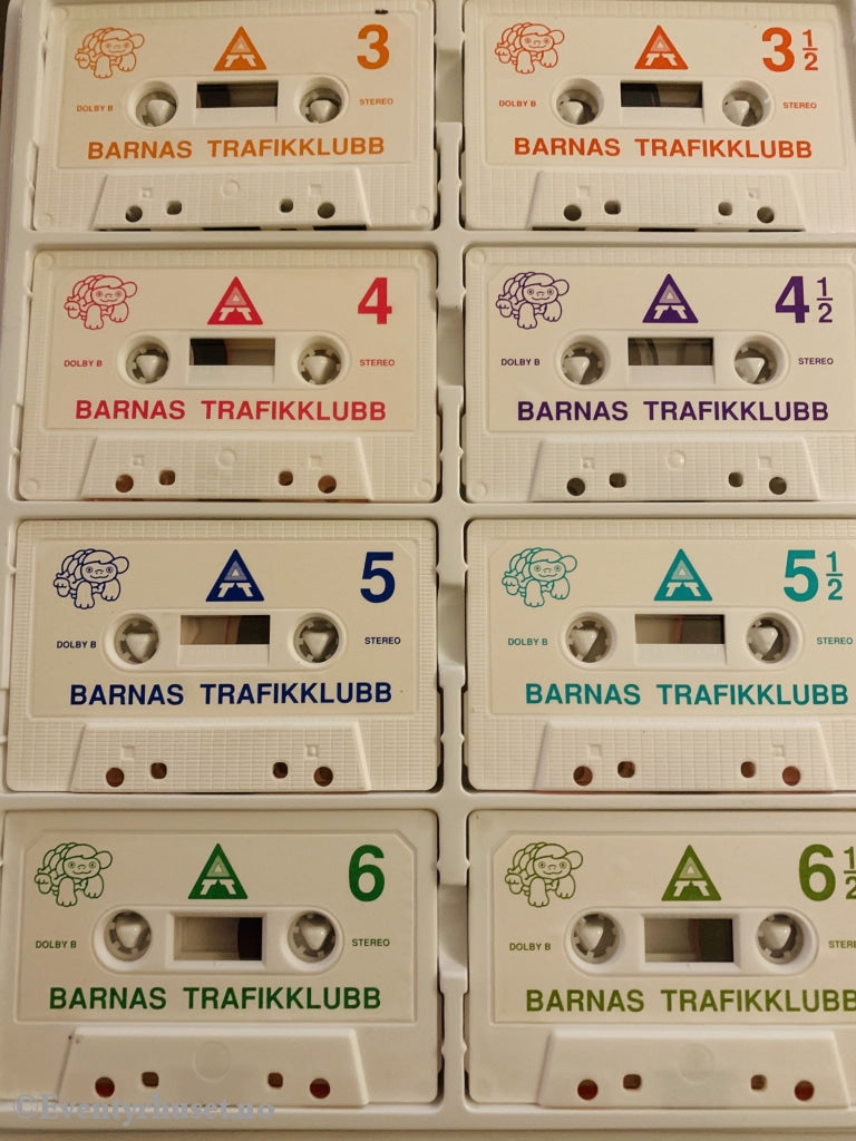Barnas Trafikklubb. Kassettbøker Med Koffert. Kassettbok