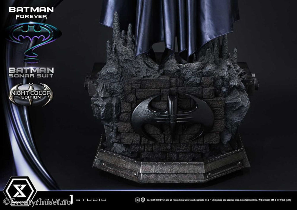 Batman Forever Museum Masterline Series Statue 1/3 Batman Sonar Suit Night Color Edition 95 cm Collectibles