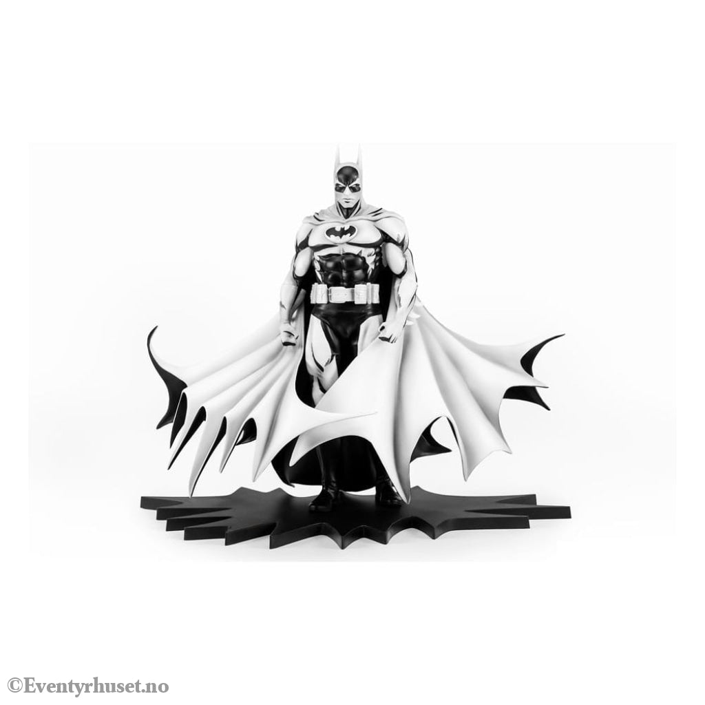 Batman PX PVC Statue 1/8 SDCC 2024 Batman Black & White Version 27 cm Collectibles