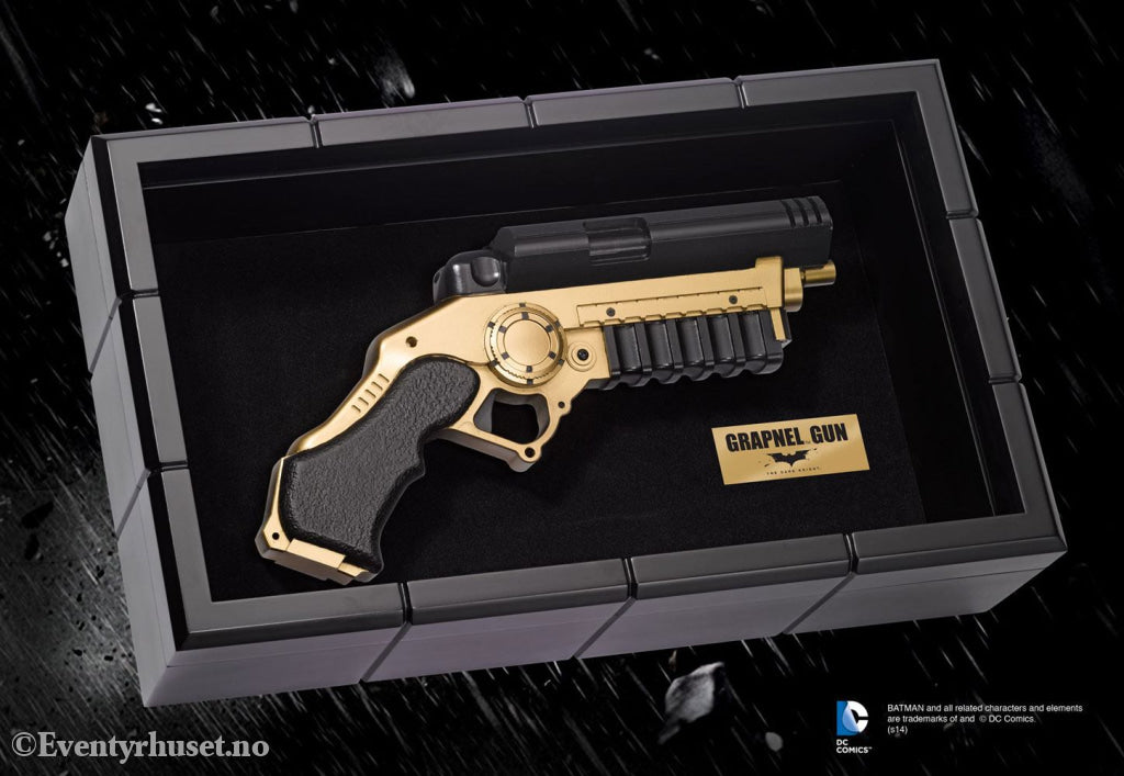 Batman The Dark Knight Replica 1/1 Grapnel Gun Collectibles