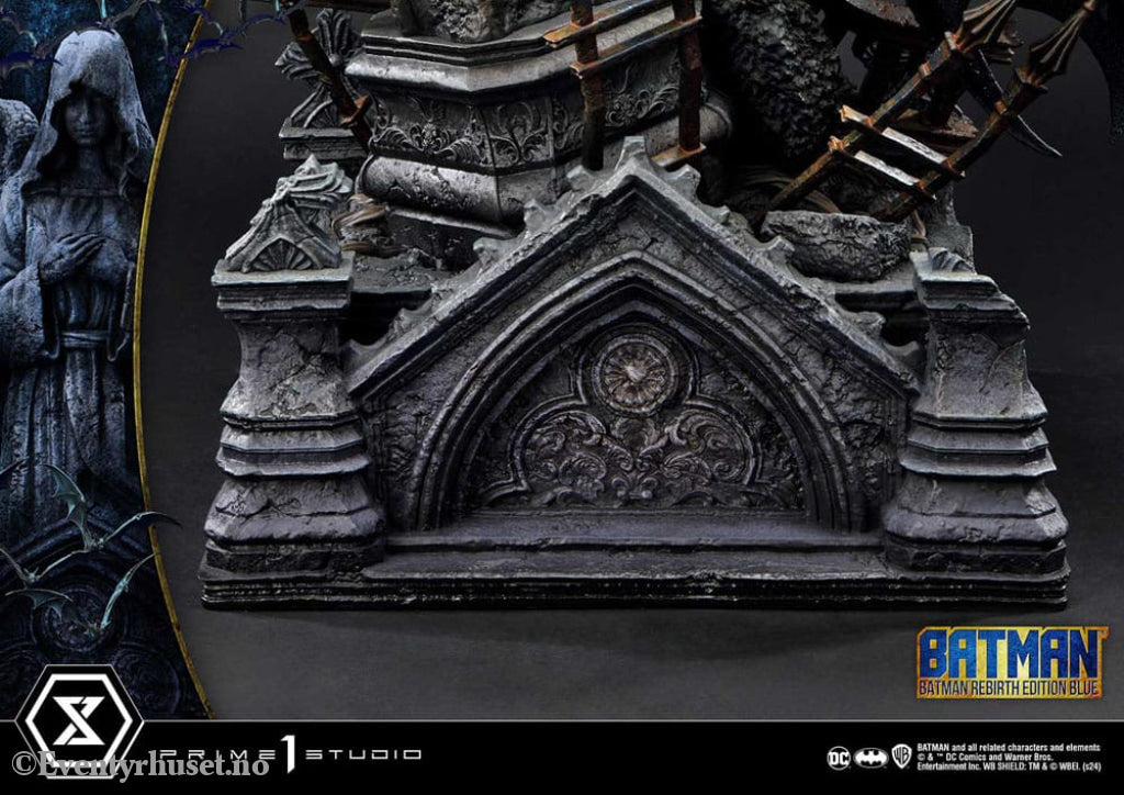 Batman Ultimate Premium Masterline Series Statue 1/4 Batman Rebirth Edition Blue 71 cm Collectibles