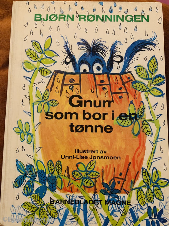 Bjørn Rønningen. 1972. Gnurr Som Bor I En Tønne. Fortelling