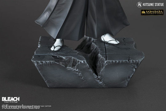 Bleach: Thousand-Year Blood War Figure PVC Statue 1/8 Ichigo 29 cm Manga & Anime