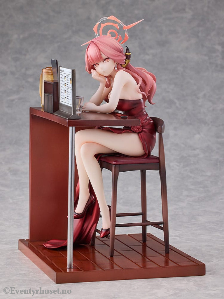 Blue Archive PVC Statue 1/7 Aru (Dress): Memorial Lobby Ver. 23 cm Manga & Anime