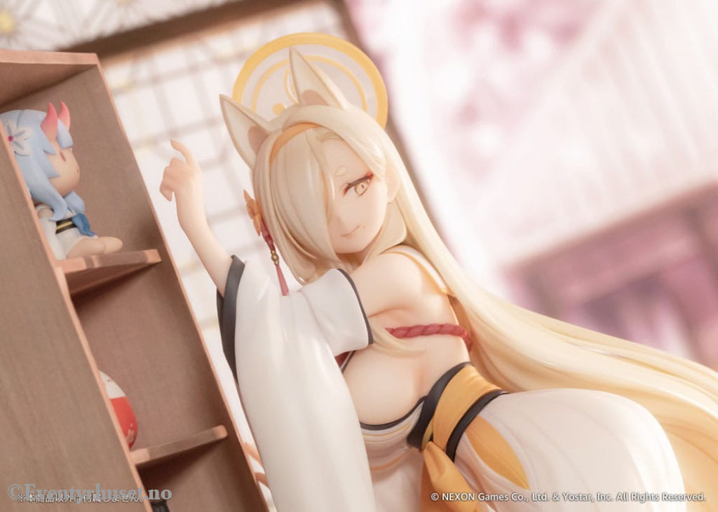 Blue Archive PVC Statue 1/7 Kaho Memorial Lobby Ver. 26 cm Manga & Anime