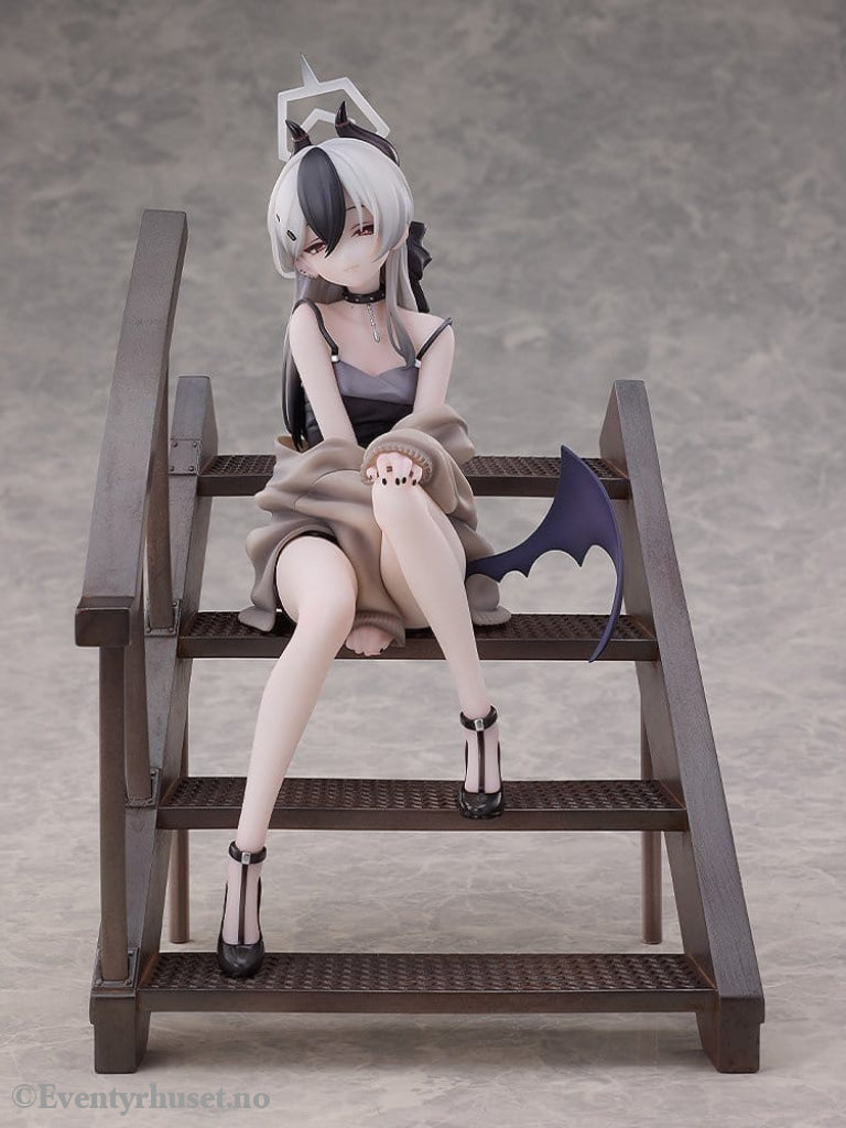 Blue Archive PVC Statue 1/7 Kayoko (Dress): Memorial Lobby Ver. 22 cm Manga & Anime