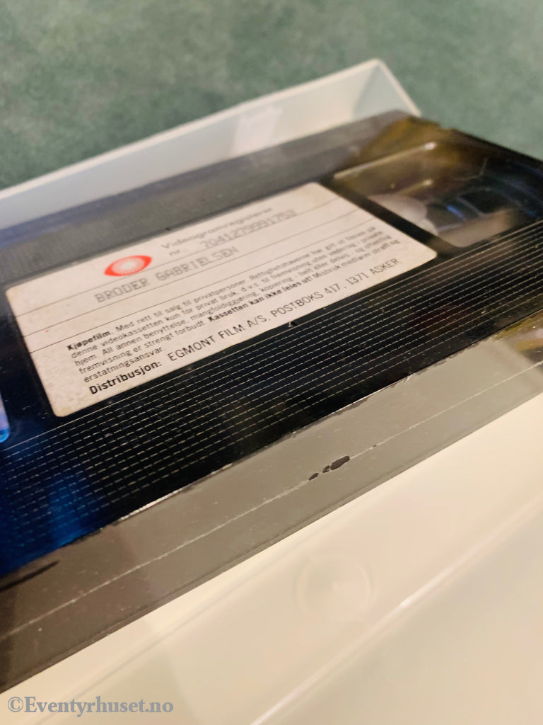 Broder Gabrielsen (Norske Klassikere). 1966. Vhs. Vhs