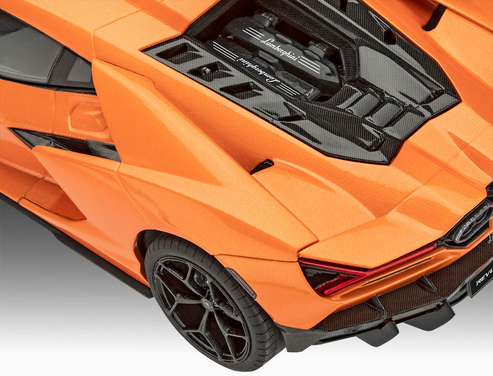 Lamborghini Revuelto