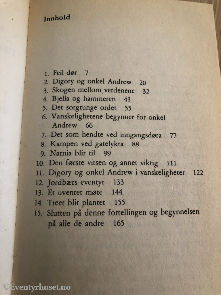 C. S. Lewis. 1986/1955. Drømmen Om Narnia. Fortelling