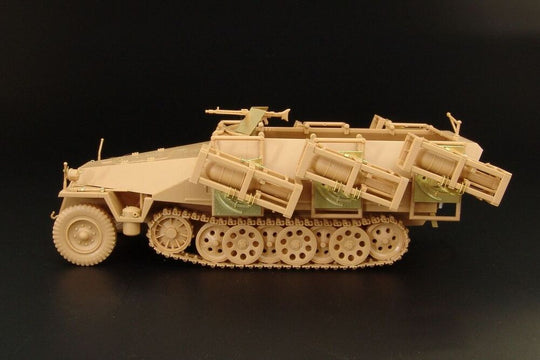 Sd Kfz 251 STUKA Zu Fuss (TAMIYA)