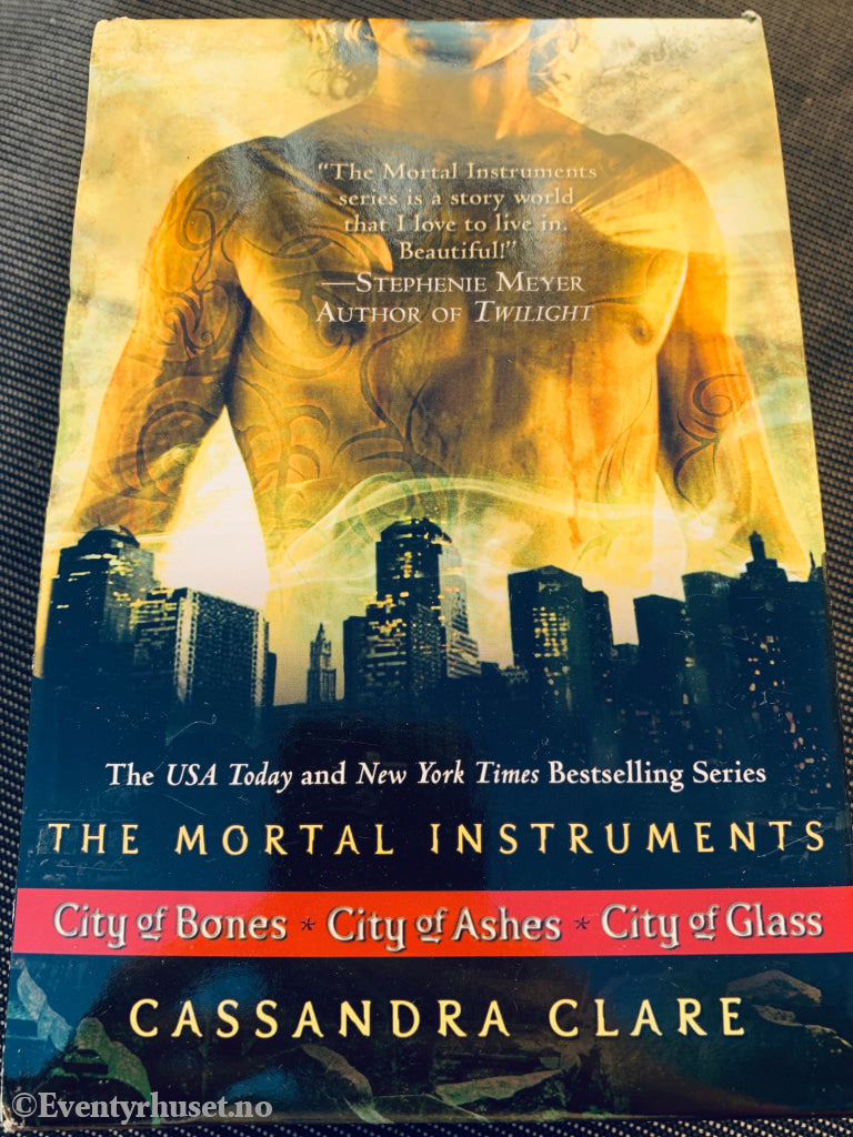 Cassandra Clare. The Mortal Instruments (City of Bones, City of Ashes, City of Glass). Bok.