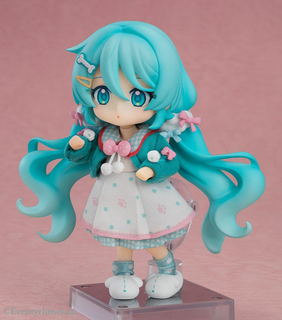 Character Vocal Series 01: Hatsune Miku Nendoroid Doll Action Figure Hatsune Miku: Loungewear Outfit Ver. 10 cm Manga &