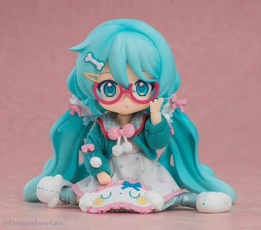 Character Vocal Series 01: Hatsune Miku Nendoroid Doll Action Figure Hatsune Miku: Loungewear Outfit Ver. 10 cm Manga &