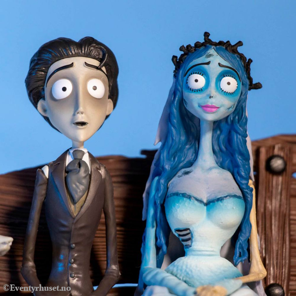 Corpse Bride PVC Statue Zero Time to Rest Collectibles