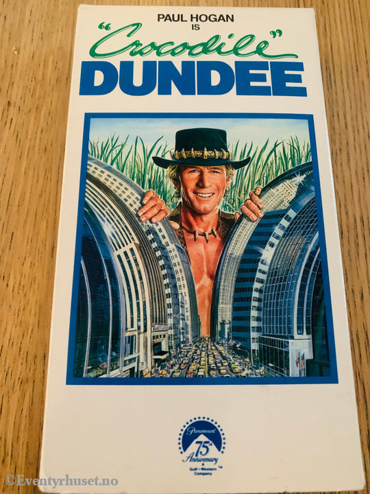 Crocodile Dundee 1986 .VHS slipcase.