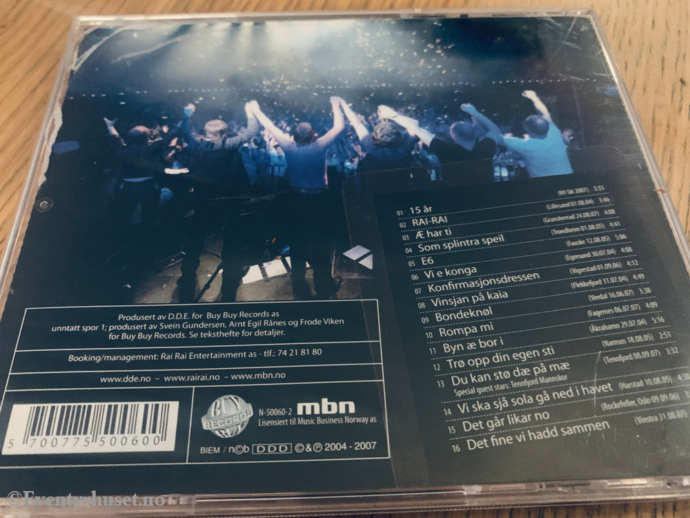 D.D.E. – 15 år Live, 2007. CD.