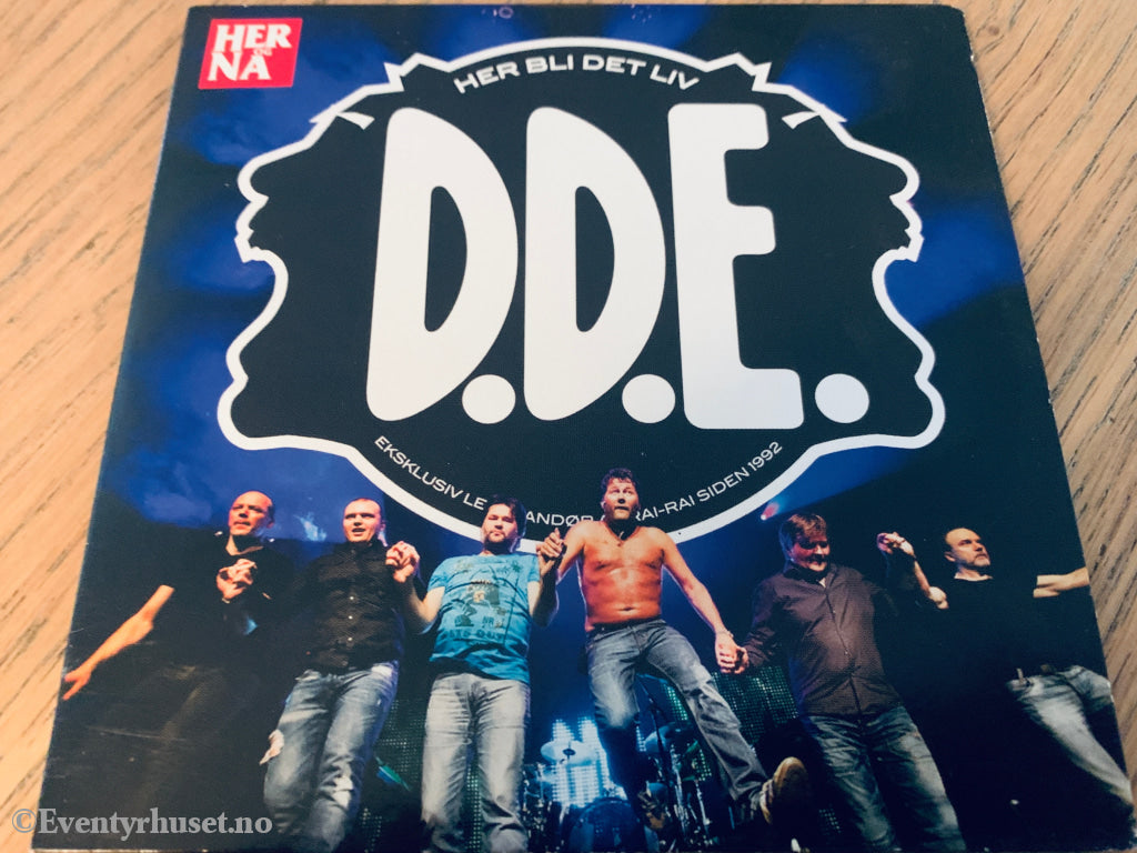 D.D.E. 2012. Her bli det liv. CD.