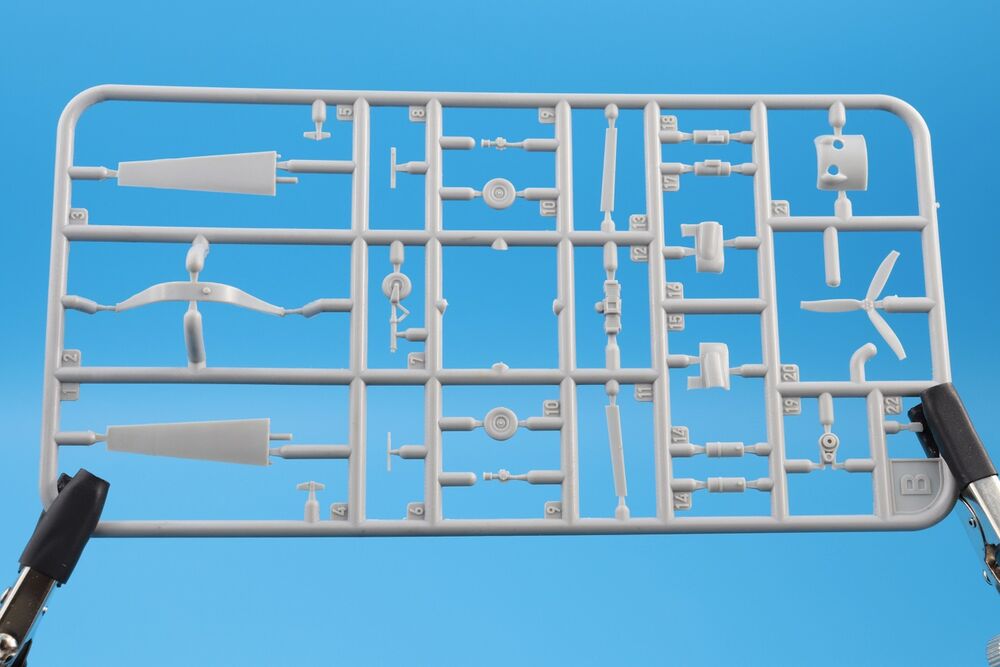 An-196 Liutyi deep-strike UAV (1/48)