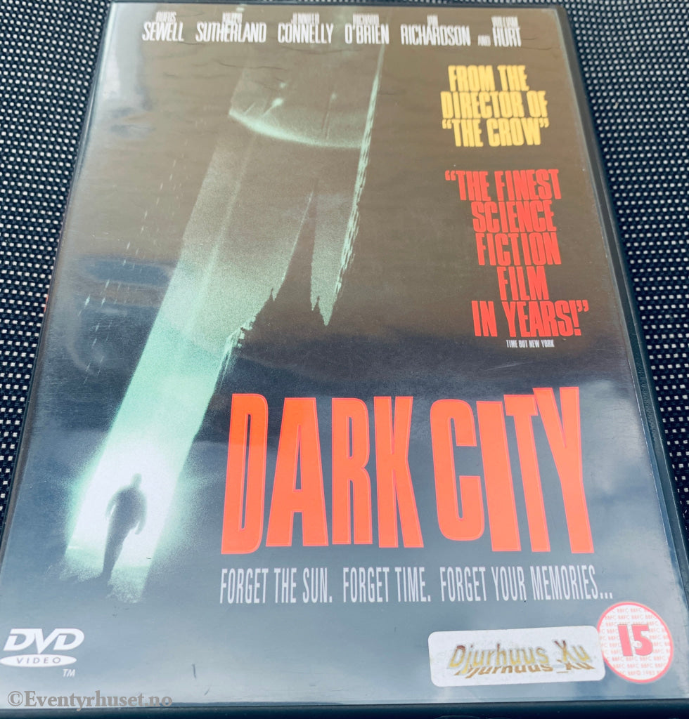 Dark City (1998). DVD.