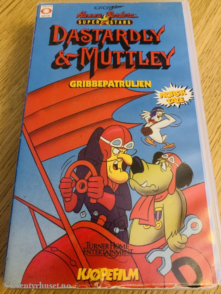 Dastardly & Muttley. 1969. Vhs. Vhs