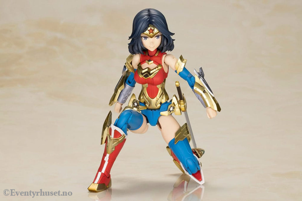 DC Comics Cross Frame Girl Plastic Model Kit Wonder Woman Humikane Shimada Ver. 16 cm. Mint In Sealed Box (MISB)!