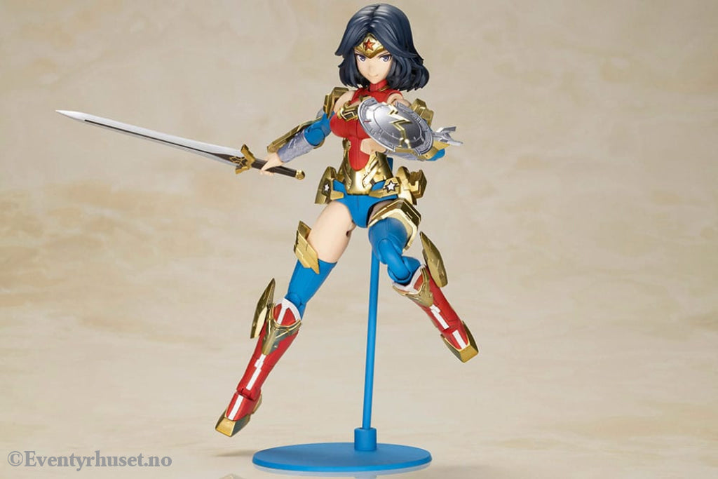 DC Comics Cross Frame Girl Plastic Model Kit Wonder Woman Humikane Shimada Ver. 16 cm. Mint In Sealed Box (MISB)!