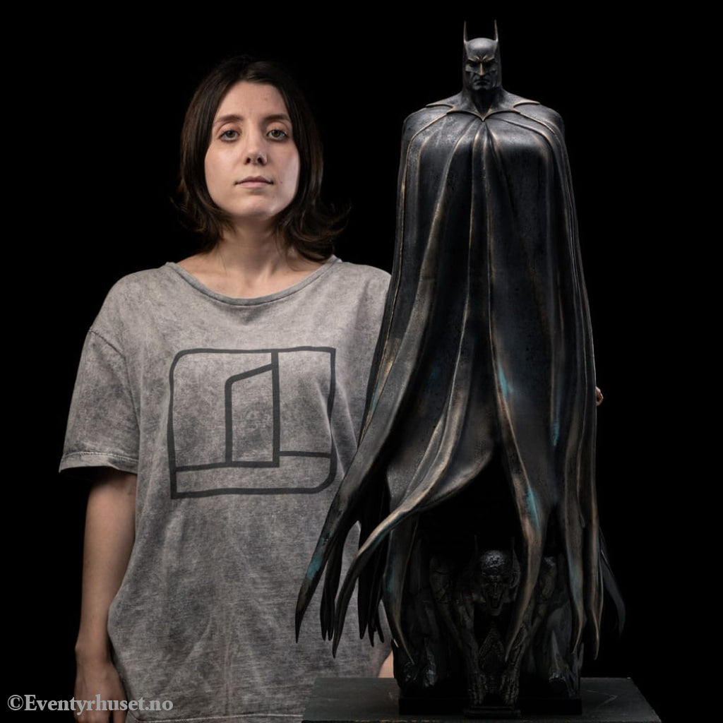 DC Comics Legacy Replica Statue 1/4 Batman and Bruce Wayne 79 cm Collectibles